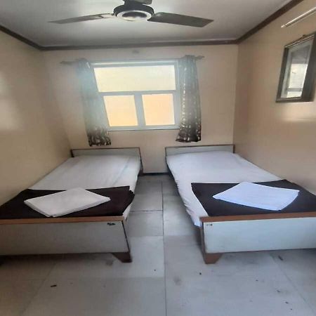 Hotel Rupali Мумбаи Экстерьер фото