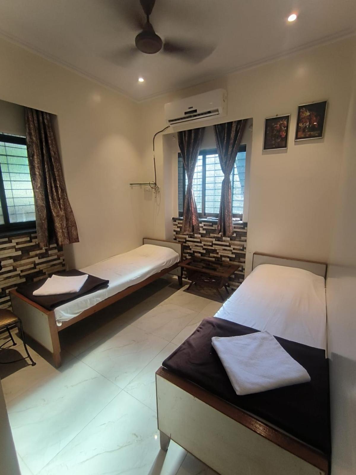 Hotel Rupali Мумбаи Экстерьер фото